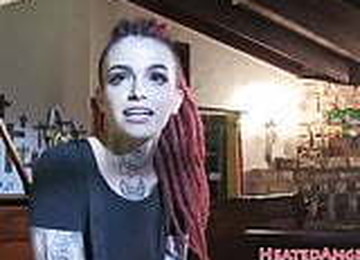 Photo Shooting Punk Showing Tattoos