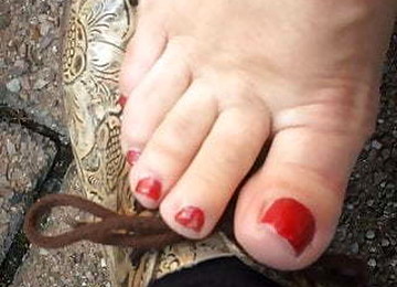 She Has So Beautyful Feet!