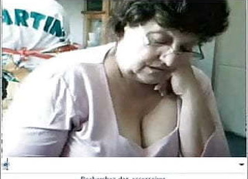 Une Vieille Copine Mateuse De Bites