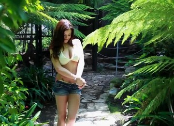 Stunning Tess Taylor Arlington Poses Lying On A Lawn