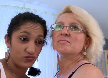 Mature Lesbian Milf With Big Nipples Enjoys Getting Her Pussy Drilled With A Dildo