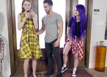 Pretty Girls Val Steele And Jessae Rosae Get Down And Dirty With A Stud