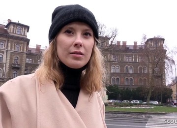 SLIM COLLEGE GIRL TRICKED TO NAIL AT PIC