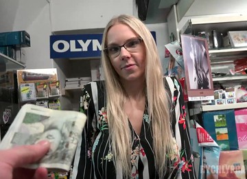 Cheating Blonde Hair Lady Housewife Assfucking Hard Fuck