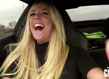 Xo Gisele Screams On Cars And Fucks With Hitachi - Gisele Xo