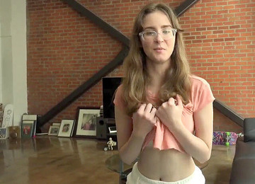 Hot Nerd, Cum Facials