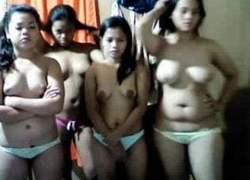 FILIPINA GIRLD SHOWING THEIR BOOBS AND DANCING ON CAM