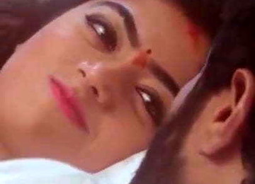 Hot Rashmika, Soft Love