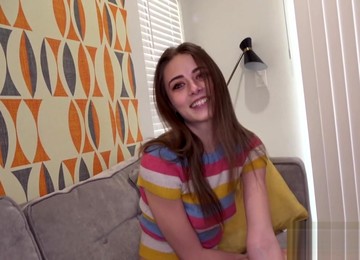 Creampie To A Beautiful Girl With Abnormally High Facial Deviation