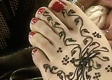 Persian Girl Has Throbbing Cock In Cunt