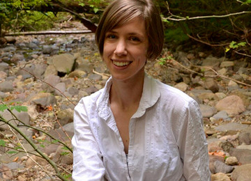 Carmen December In Carmen December's Interview - YanksVR