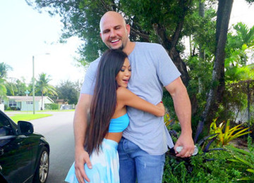 Addictive Cam Sex With The Thin Asian Riding Like Crazy