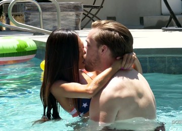 Slender Asian Girl Vina Sky Gets Messy Facial After Steamy Pussy Pounding