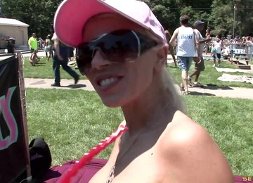 Big Tits Teen Pornstar Shows Off Her Pussy Outdoors