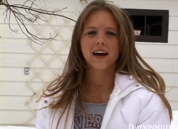 Salacious Teen Strips Seductively In An Outdoors Solo Shoot