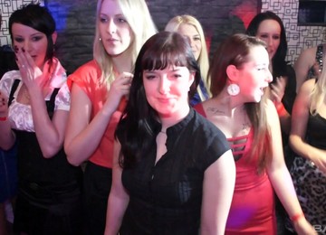 Awesome Girls Like To Dance At The Party While They Tease Guys