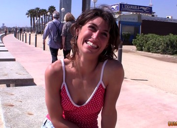 Amateur Girl Drops Her Panties To Be Fucked By A Large Dick Guy