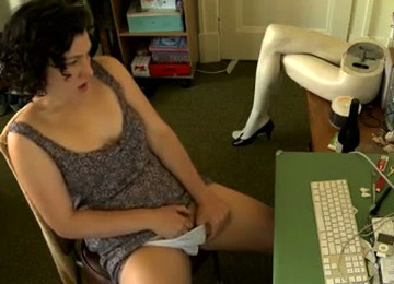 I Found Out My Girlfriend Watches Porn Videos In My Room