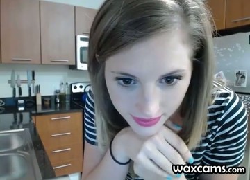 Wild Amateur Harlot In The Kitchen