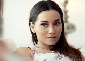 Sexy MILF Texas Patti Seduces A Cute Teen And Then They Have A Tender Sex