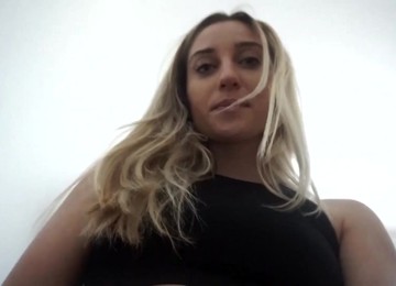 Claud ASMR - Flirty Girlfriend