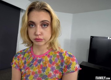 Kinky Family - Chloe Cherry - I'm The One Pounding My St