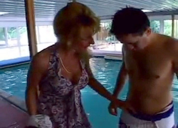 Blonde Horny Milf Gets Boinked By Younger Guy