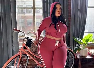 Thick Thighs & Jazz Music