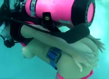 PINK KATIE UNDERWATER SCUBA