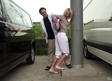 Blonde Hottie Gets Her Cunt Filled With A Monster Cock In The Car