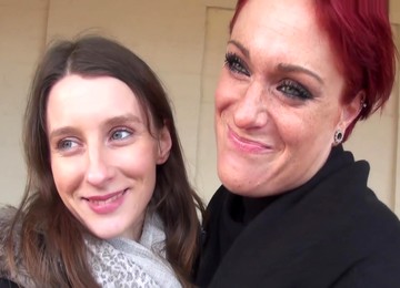 Nesty Carole Fucks Hardcore With Her Girlfriend Pauline