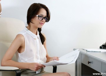 Nerdy Secretary In Glasses Michelle Can Gets Double Penetrated In The Office