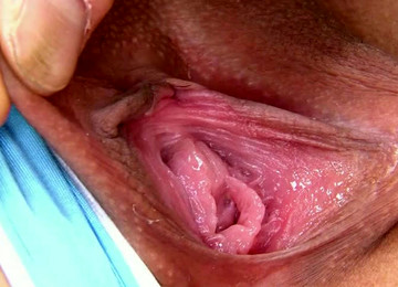 Cute Babe Hikaru Aoyama Enjoys Getting Finger Fucked Intensively