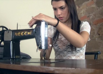 Cutest Teen Decides To Show Her Sexy Feet To The Loyal Fans