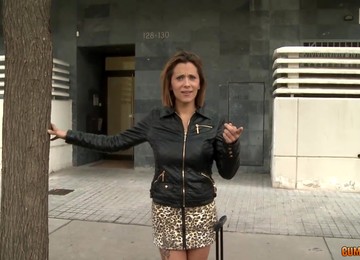 Slut From Barcelona Mar Duran Hooks Up With One Kinky Guy In The Back Seat
