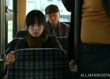 Japanese Babe Enjoys Blowing A Horny Guy She Met On The Bus