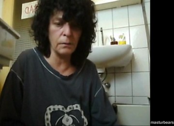 High Emergency, Just Woke Up With A Wet Pussy. Delicious Orgasm And Delicious Squirting.