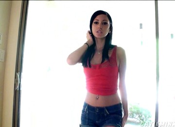 Fingers And A Vibrator Are All This Sexy Teen Needs To Cum