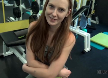 Magnificent Chick Gives Trimmed Vagina For Cash In The Gym