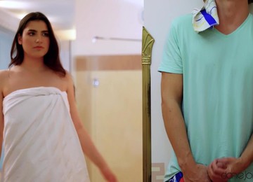 A Beautiful Girl Helps Some Voyer Unload His Man-sack At The Spa.