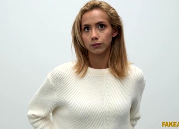 Fake Agent - Cute Colombian Deepthroats Big Cock 1 - James Brossman