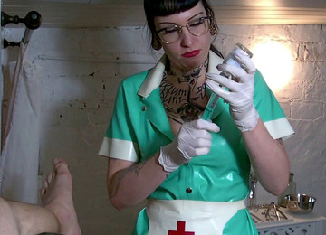 Recent, Krankenschwester, Doktorin