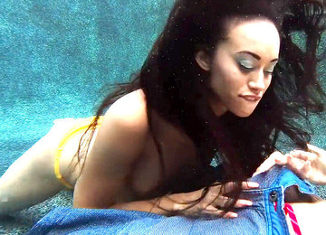 Recent, Podvodni, Unter Wasser