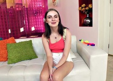 She Wants Her Face Full Of His Cum