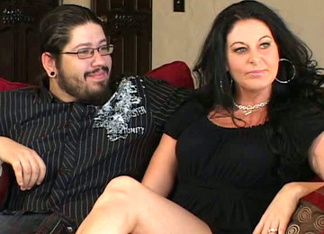 Elegant And Curvy Brunette Milf In Black Dress Wants Cunnilingus