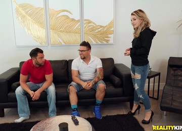 Kate Kennedy Wants To Feel Long Penis In Her Holes After A Long Day