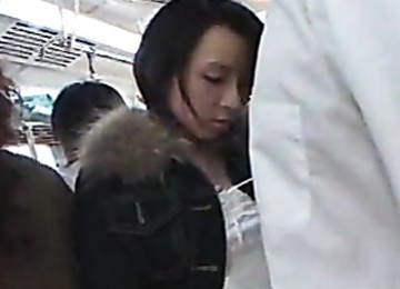 Japanese Girl Giving HJ On Crowded Train