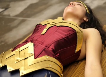 Wonderful Woman Gets Bounded By Tricky Villian