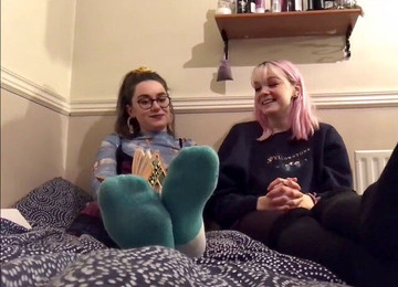 Socks Worship, Emo Girl Socks, Emo Feet