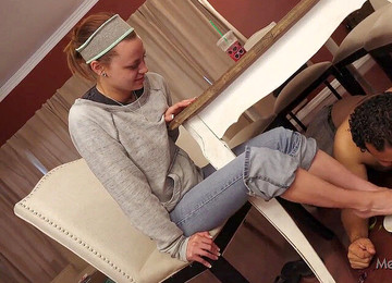 Femdom Spit, Spitting Fetish